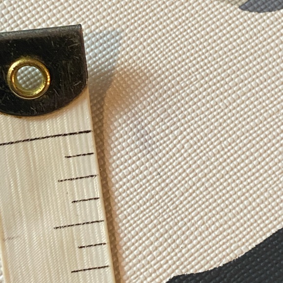 OTG On The Go Twenty Four Seven #6 Abby Camo Gray Crossbody Purse - Picture 12 of 12